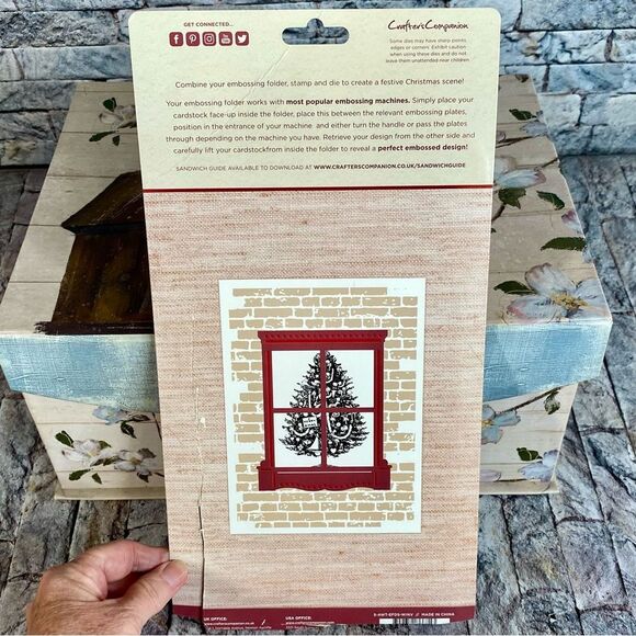 Crafters Companion Embossing Folder Metal Die Stamp Set A Winters Tale NWOT - Picture 6 of 6